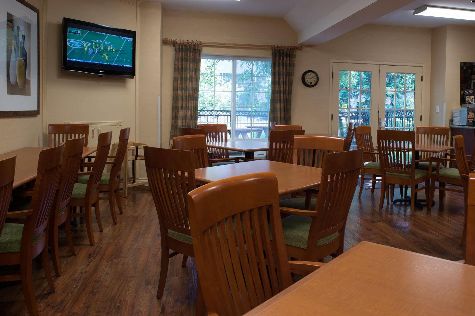 Phoenix Inn Suites - Eugene Exteriér fotografie
